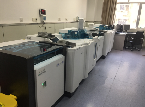 罗氏全自动化学光分析仪