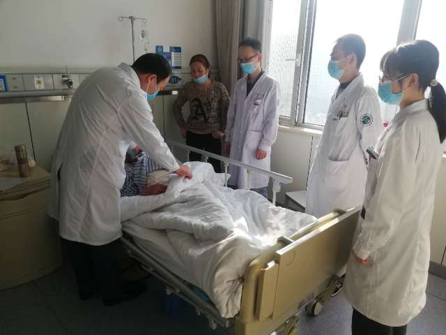 日韩无码
普外科一病区成功实施一例腹腔镜下探查肝脏异物取出术