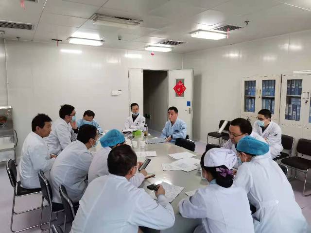 日韩无码
重症医学科成功抢救一例骨水泥植入综合征致心脏骤停患者