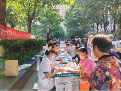 日韩无码
举行专病门诊授牌仪式